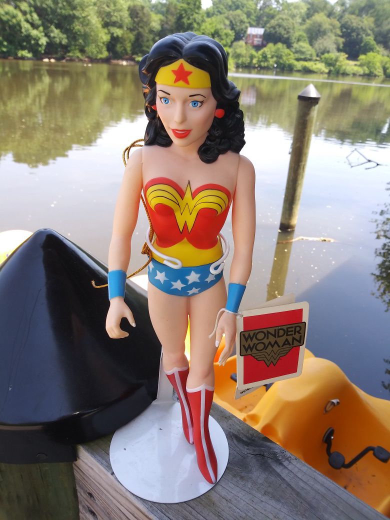 1988 Hamilton Gifts PVC Wonder Woman action figure toy w tag 1983 DC comics