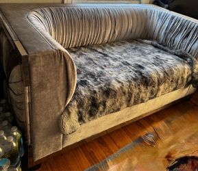 Living room set fireplace in king size bed