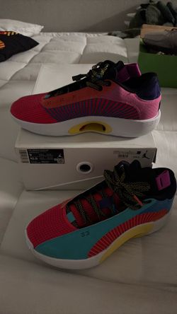Air Jordan’s size 9