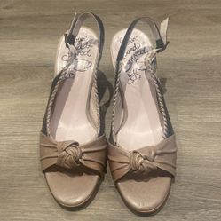 John Fluevog Teapots Pekoe 