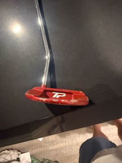 Used TaylorMade Spider Red 35" Putter