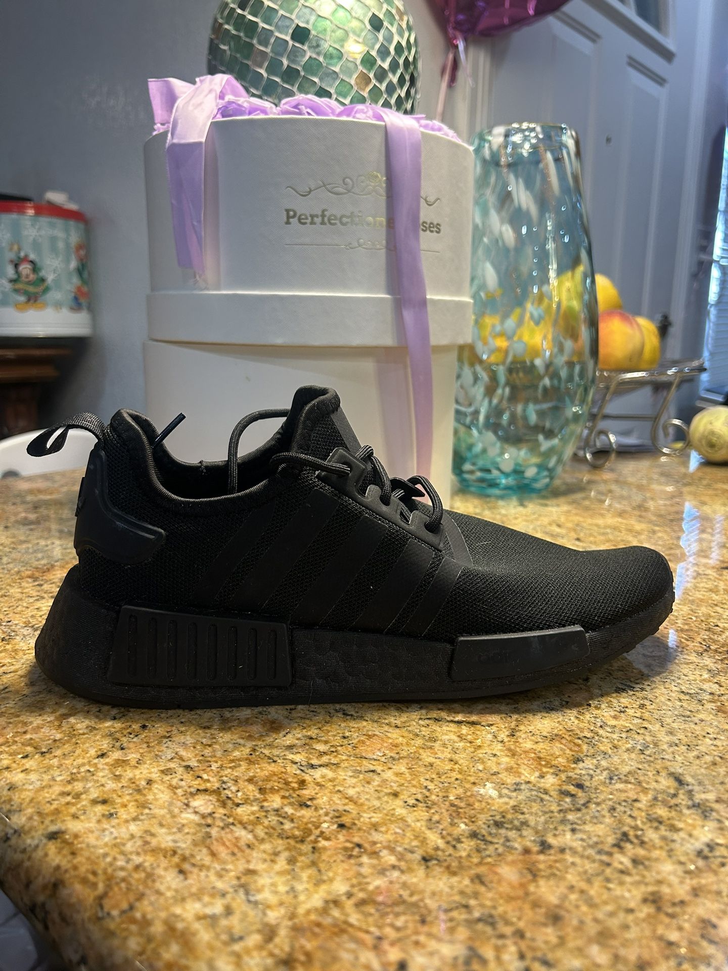 Adidas Brand New Bk/bk No Box Size 4,4.4,7.5,8,8.5,9.5,10.5 12 Men  