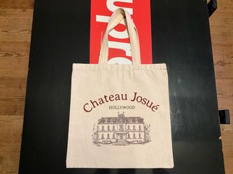 Chateau Josue Hollywood Dog Graphic Tote - Natural - OS