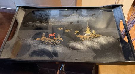 Serving tray