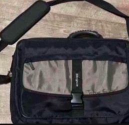 Laptop bag