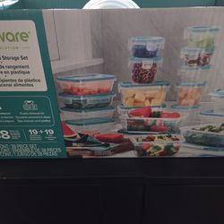 Snapware contains only - No Lids
