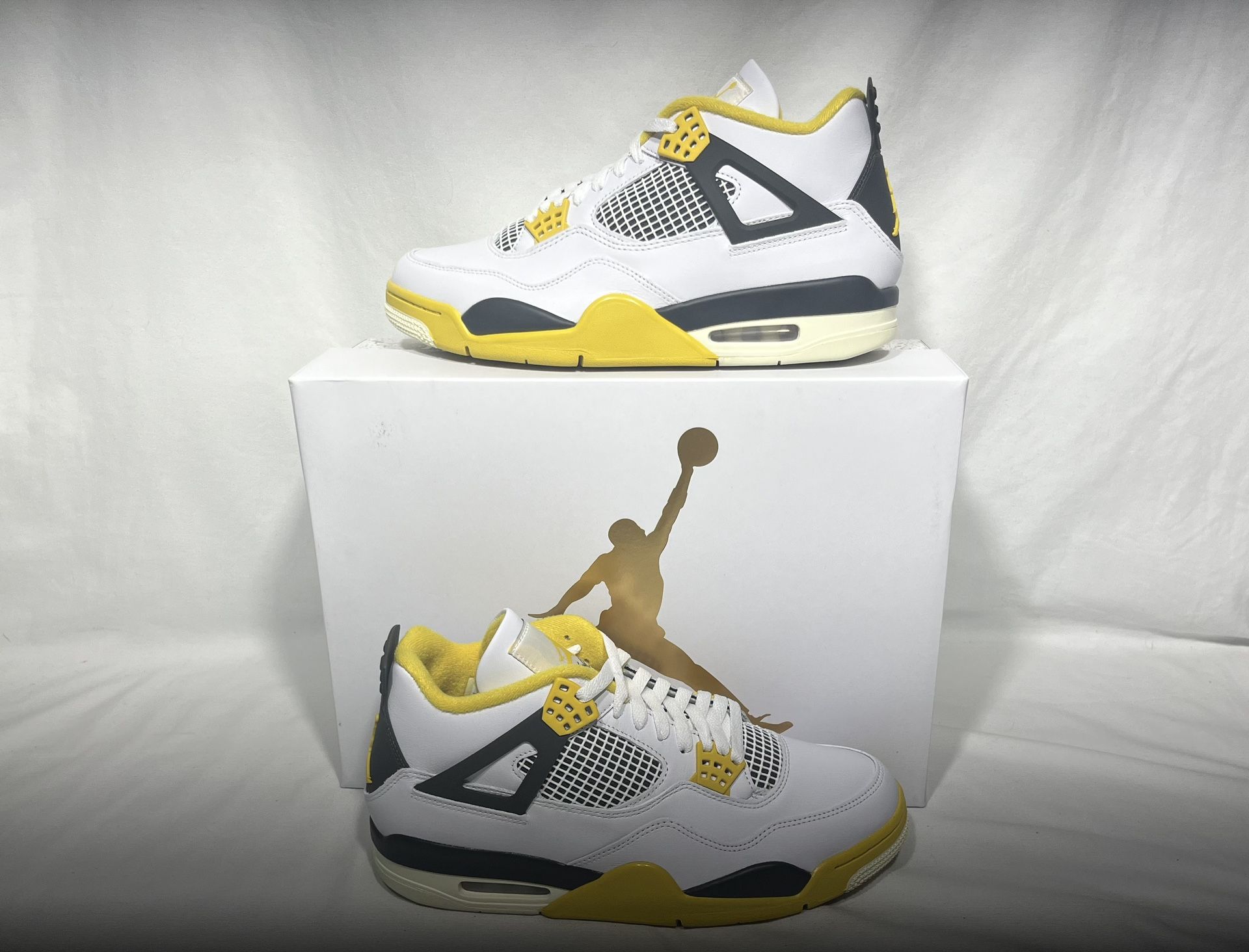 Air Jordan 4 “Vivid Sulfur”