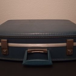 60s-70s Vintage Hard Case Blue Suit Case