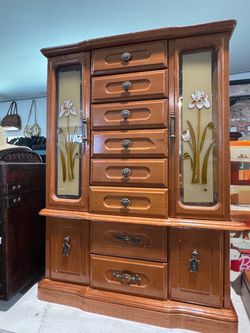Jewelry box 20Hx15W