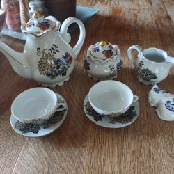 Tea Set 