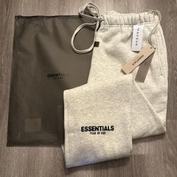 Essentials Sweats Light Oatmeal