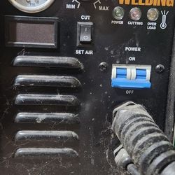 Central Pneumatic 220v Plasma Cutter