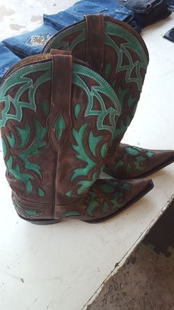 Women cowboy boots
