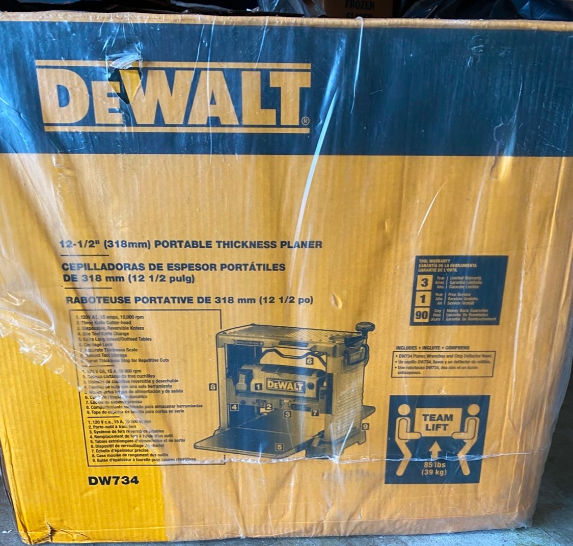 DeWalt 12 1/2 Portable Thickness Planer