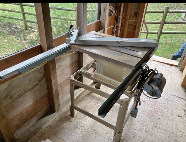 Craftsman 113 Table Saw With Biesemeyer Fence for Sale in Kenmore, WA