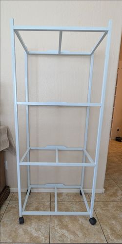 Cage Stand