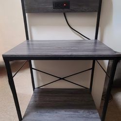 4 Tier Baker's Rack
