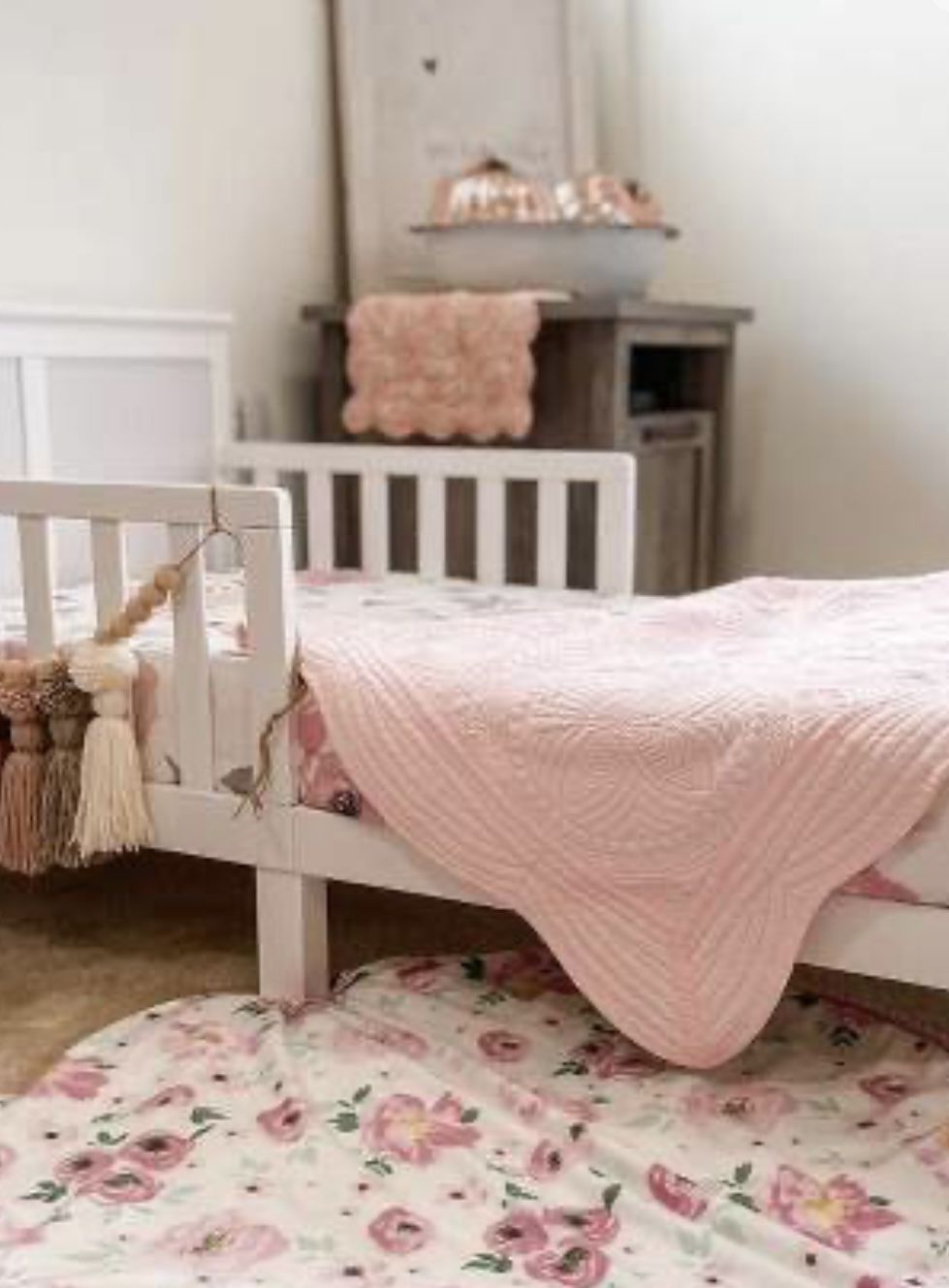 Delta Children Baker Toddler Bed -Bianca white