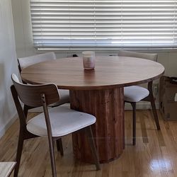 Round Wood Dining Table - 42 Inches