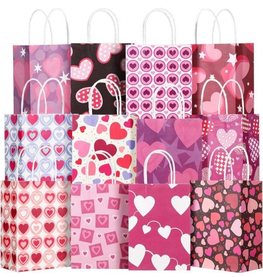 24 Pieces Paper Party Favor Bags with Handles Gift Bags Bulk 8.7 x 6.3 x 3.15 Inches Goodie Bags for Kids Birthday Party Supplies (Heart)