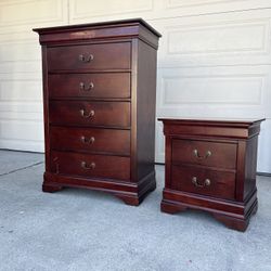 bedroom set of two 5 drawer dresser with 2 drawer nightstand