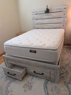 Fullsize Bed and Mattress . Hardly used in the guest room. 250.00.