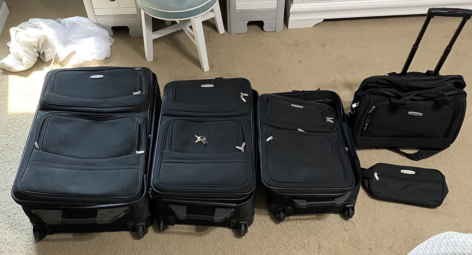5 Piece set of Luggage-Stratus
