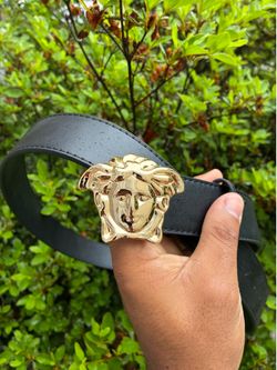 Versace belt for sale 150$