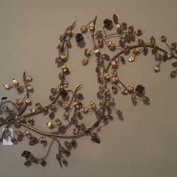 Metal Decorative Wall Sconce
