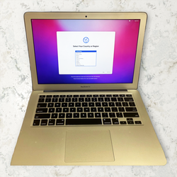 Apple MacBook Air 13"