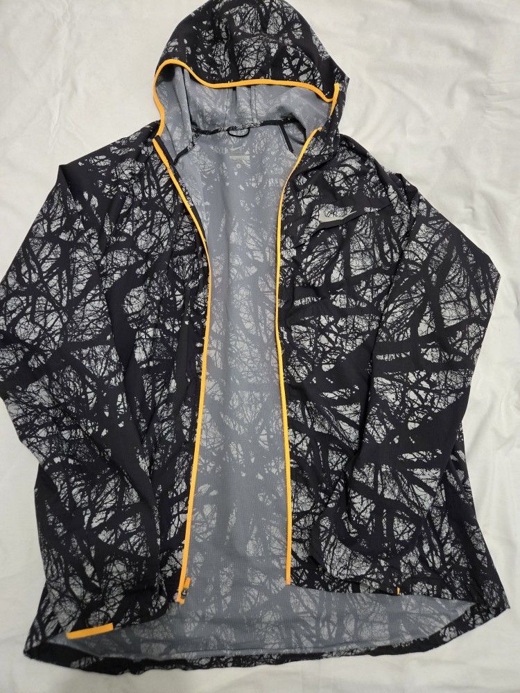 Nike Women's Camouflage Lightweight Jacket