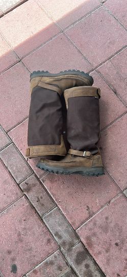 Hunting boots