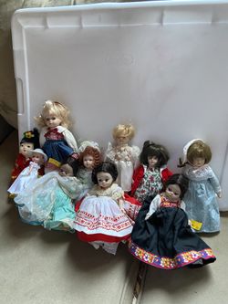 10 Miniature Porcelain Dolls 