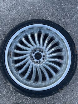 Set of 22" Dunlop and Nitto Wheels and Tires 265/35 R22