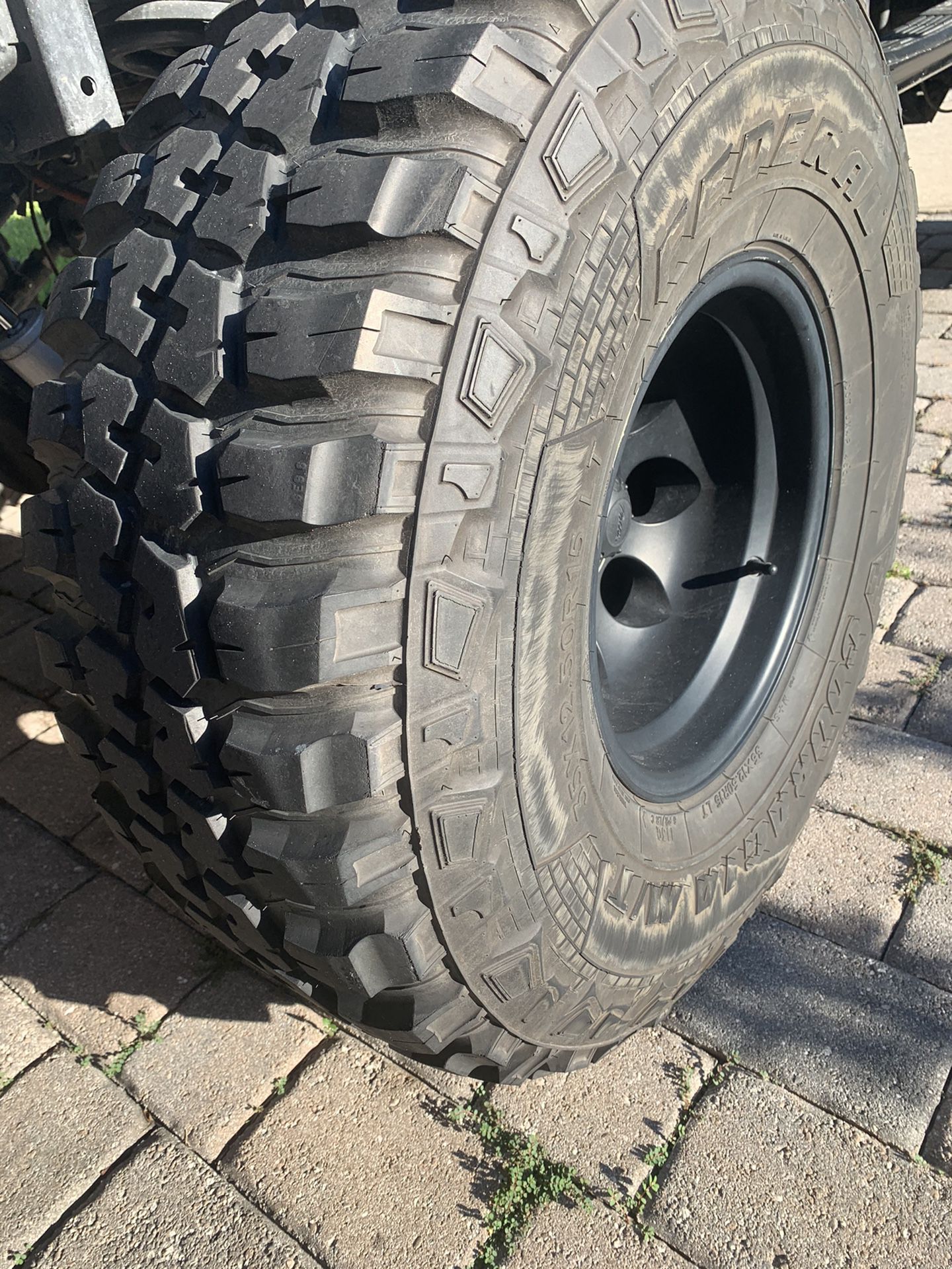 35 x 12.50 x 15 wheels and tires (5)