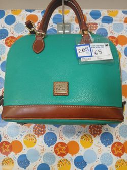 Dooney & bourke purse
