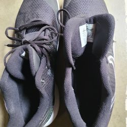 Men New balance Shoe Size 91/2