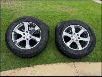 Ford Chrome Wheels with Pirelli Scorpion A/T Tires