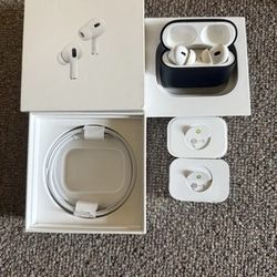 Apple AirPods Pro 2nd Generation with MagSafe Wireless Charging Case - White