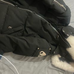 moose knuckles black white xs 