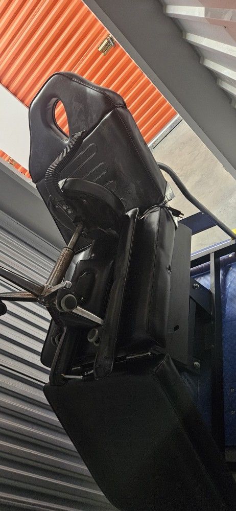 Tattoo Hydraulic Bed 