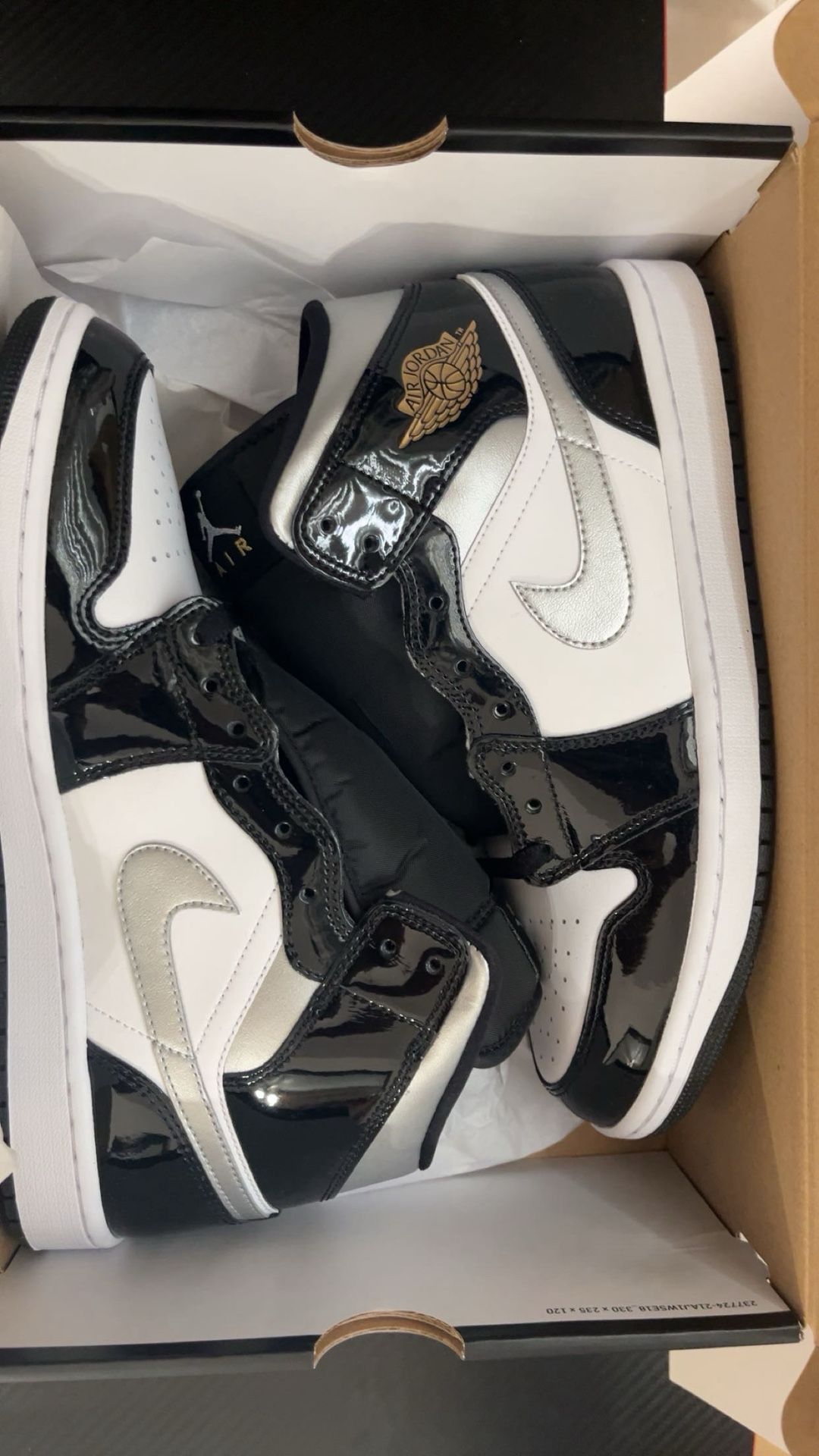 Jordan 1 Mid SE Patent Black White Metallic Silver Metallic Gold