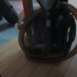 Portable  Hoover shampoo