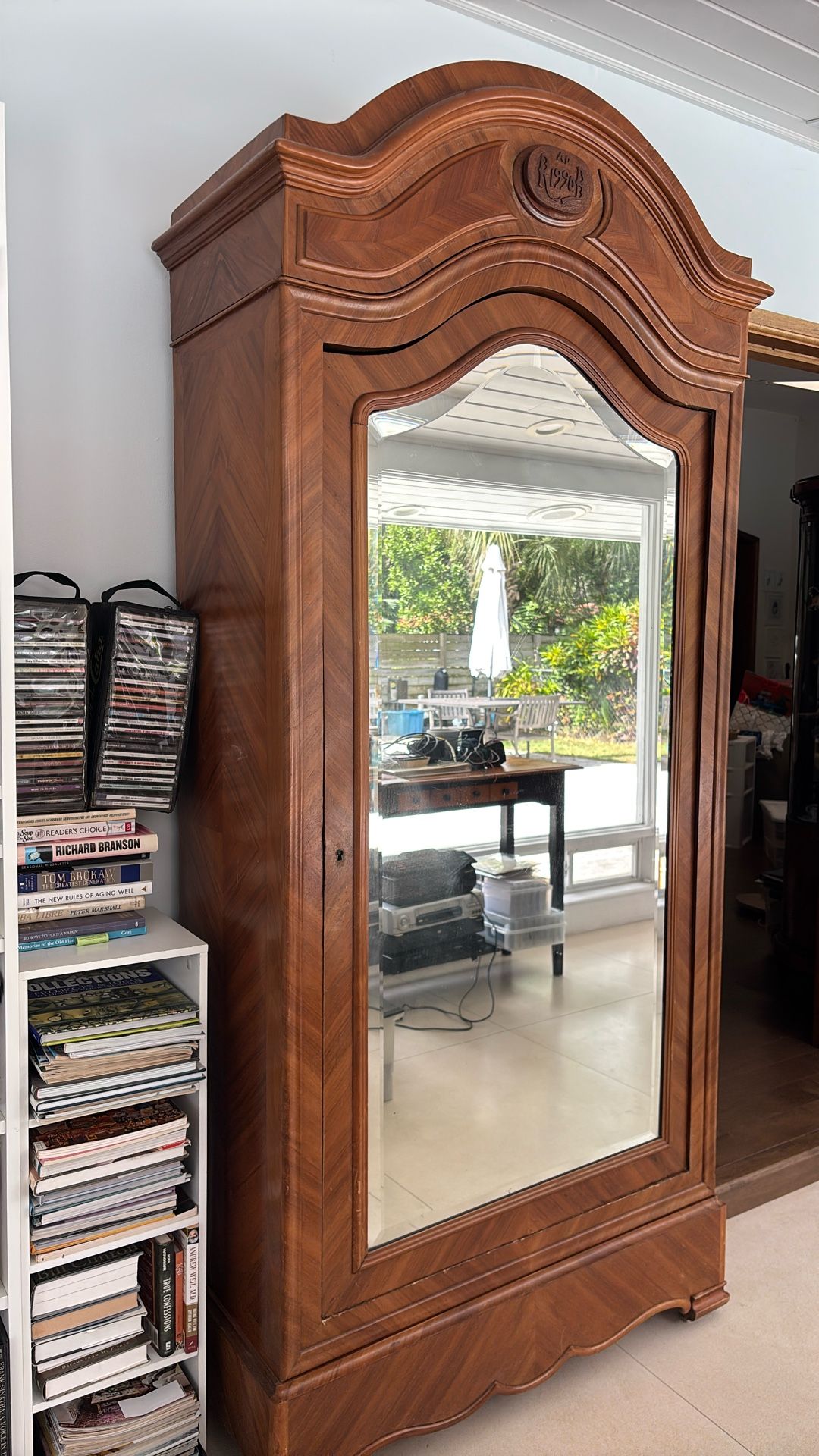 Wood armoire With mirror