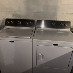 Maytag Washer And Dryer Set On Good Working Condition 