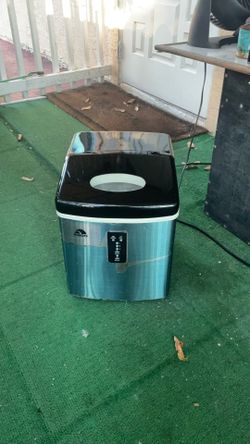 Icemaker