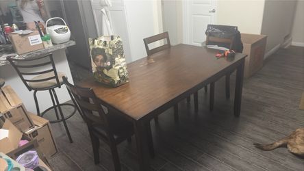 Kitchen table 3 chairs