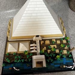 Pyramid Of Giza
