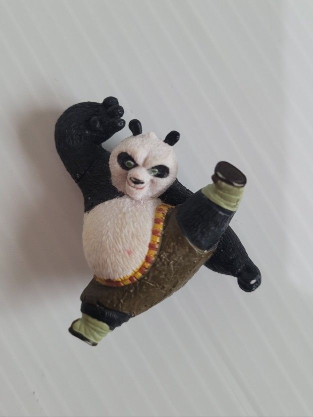 Rare - Dreamworks Kung Fu Panda - Po - Collectible Mini Figure 2." x 1.5"