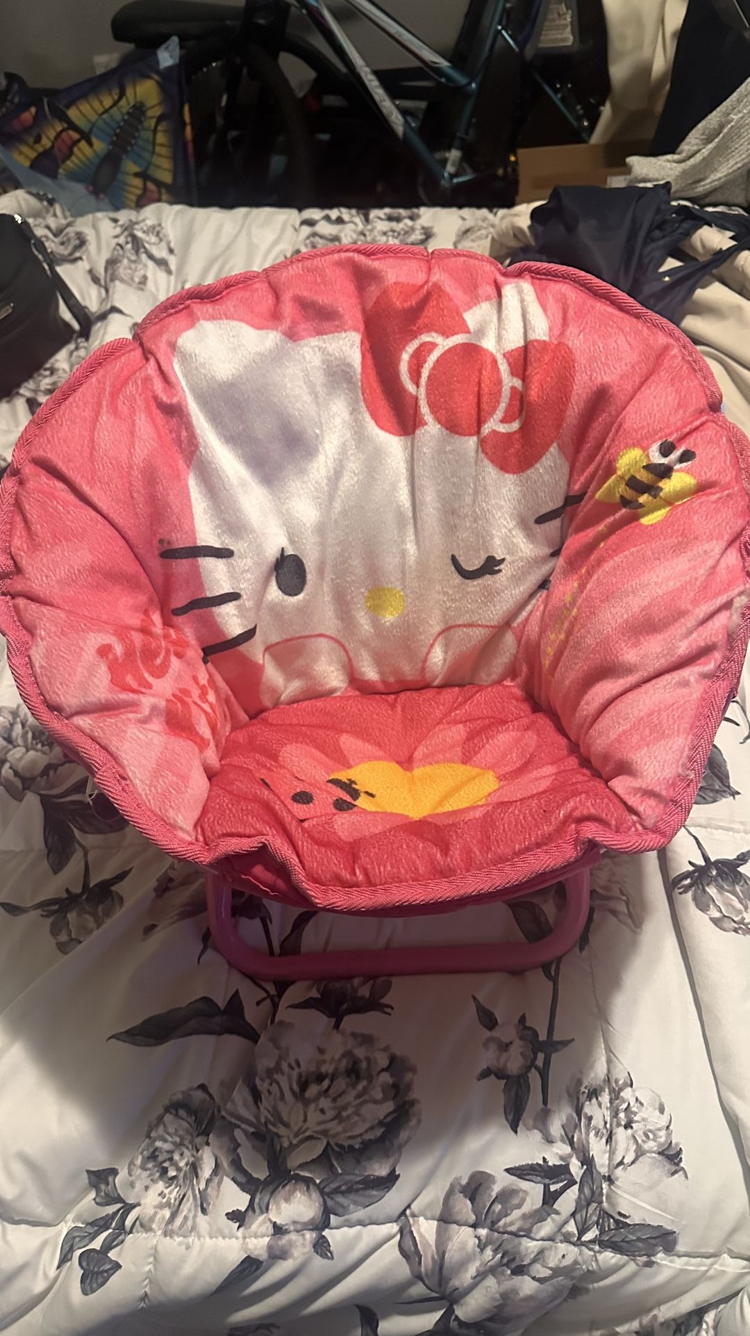 Hello Kitty Child’s Chair 